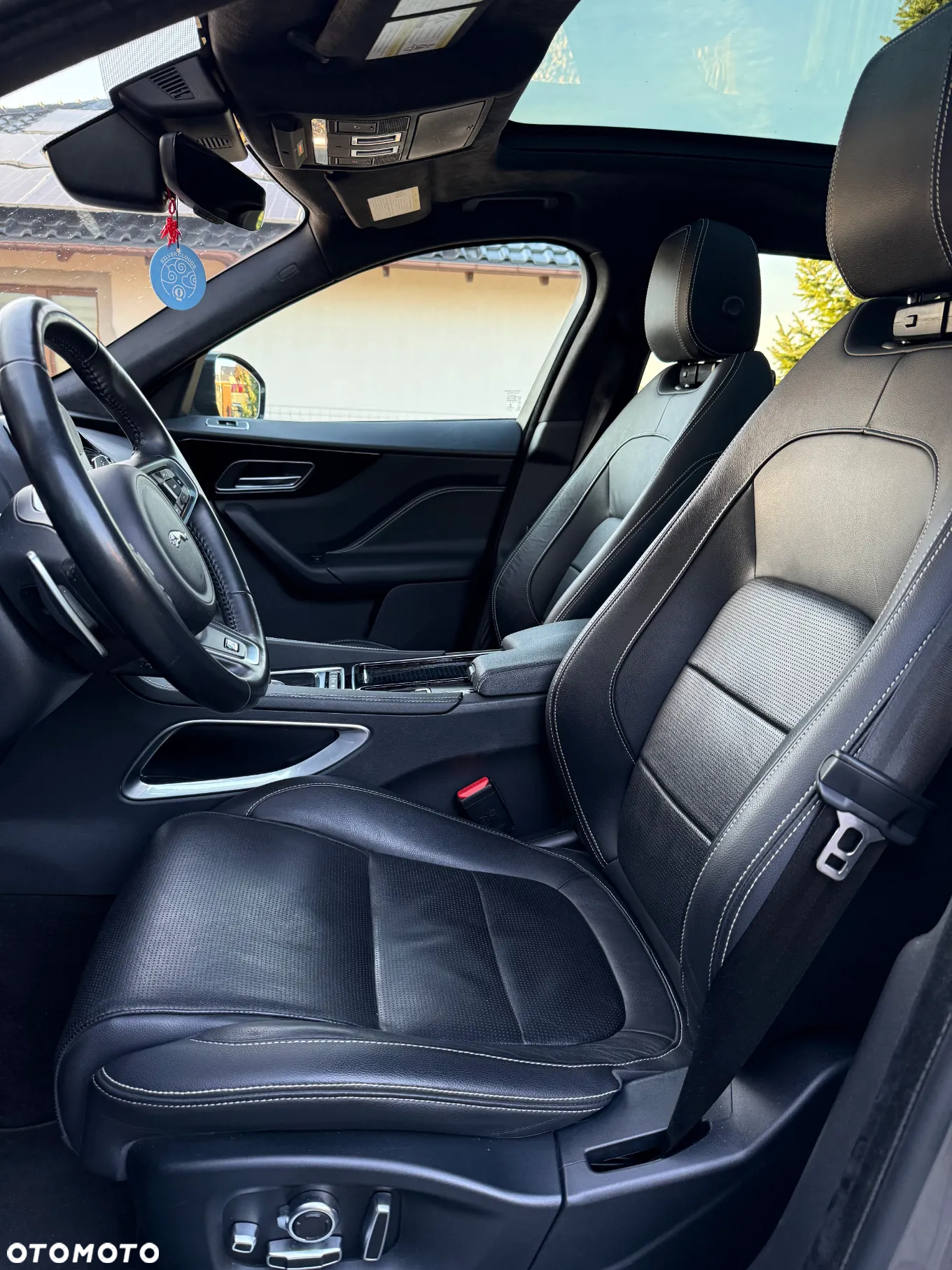 Jaguar F-Pace 2.0 i4P AWD R-Sport - 10