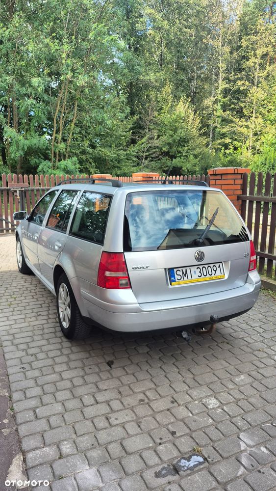 Volkswagen Golf - 5