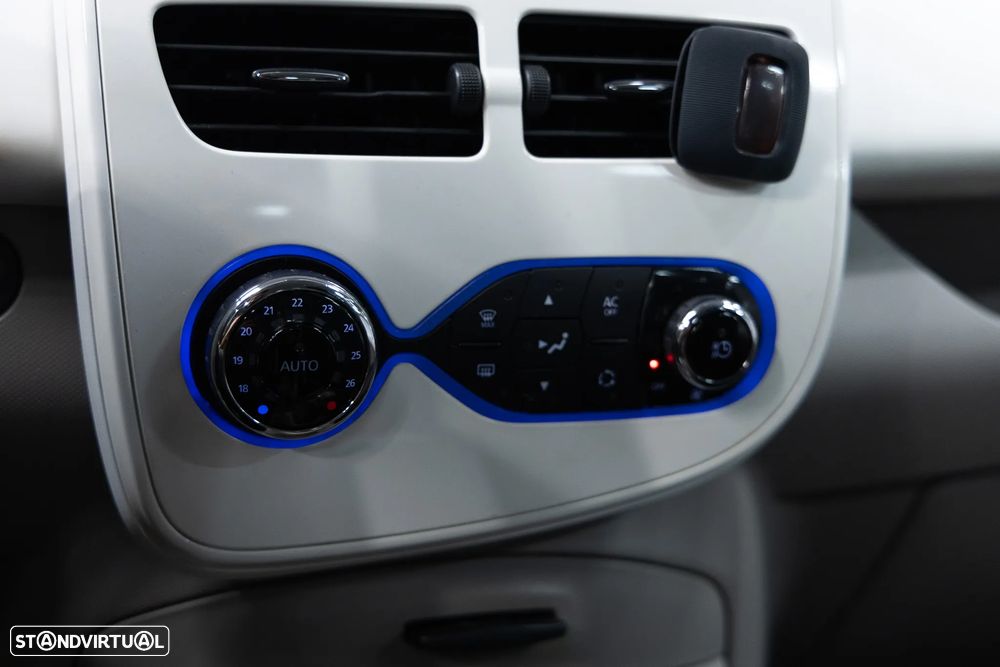 Renault Zoe (c/ Bateria) Life - 17