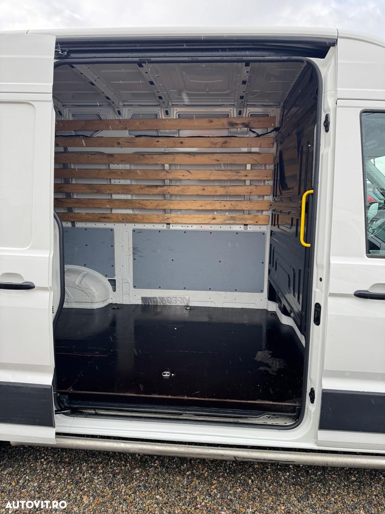 Volkswagen CRAFTER - 8