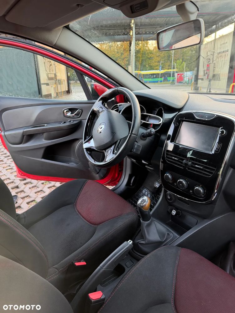 Renault Clio - 9