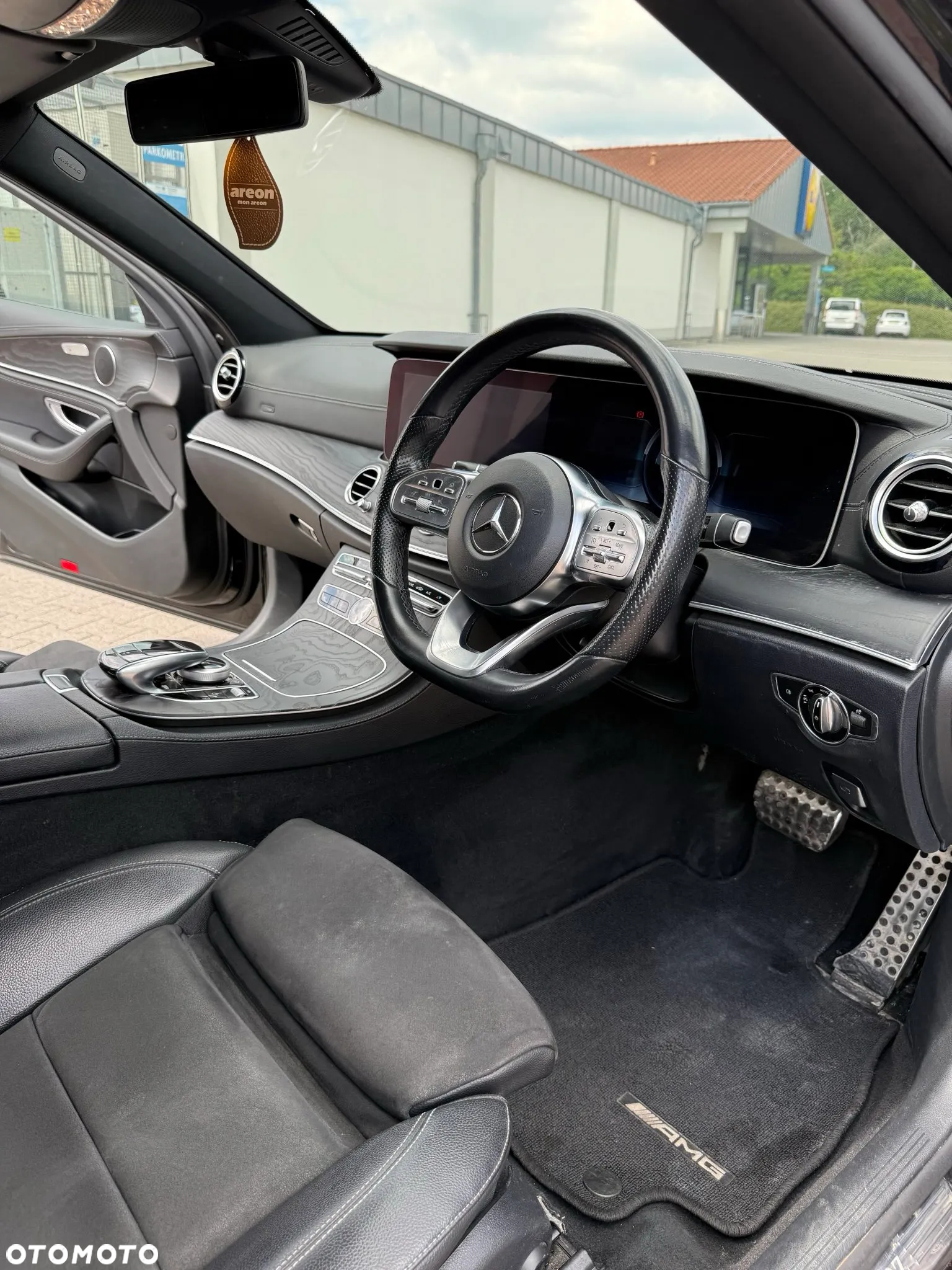 Mercedes-Benz Klasa E 220 d 4-Matic 9G-TRONIC - 9