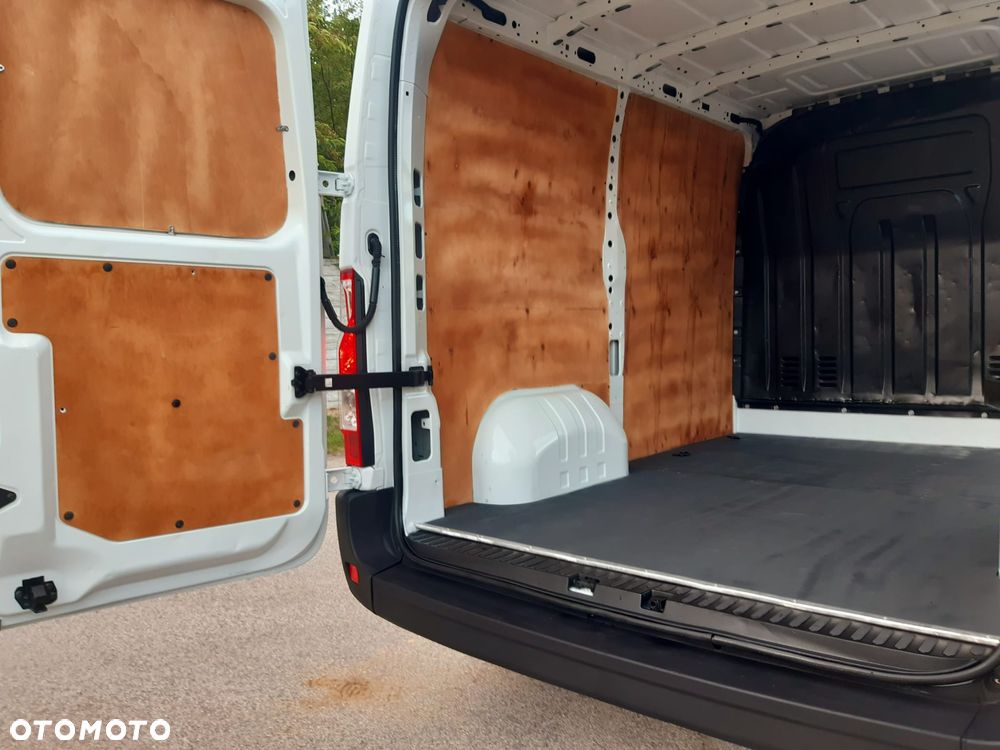 Renault Master - 22