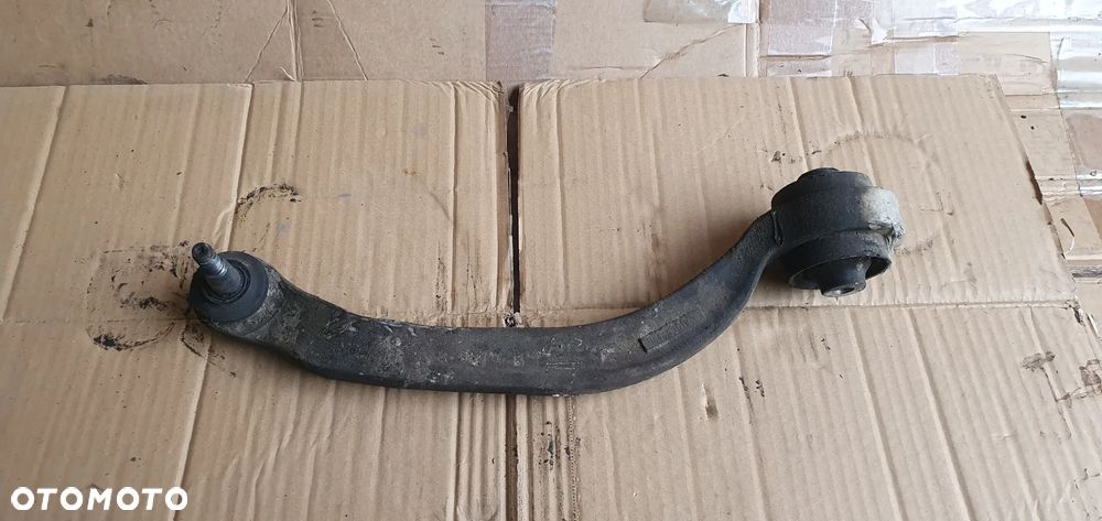 Wahacz prawy przód przedni Audi A4 B7 8E0407696E - 1