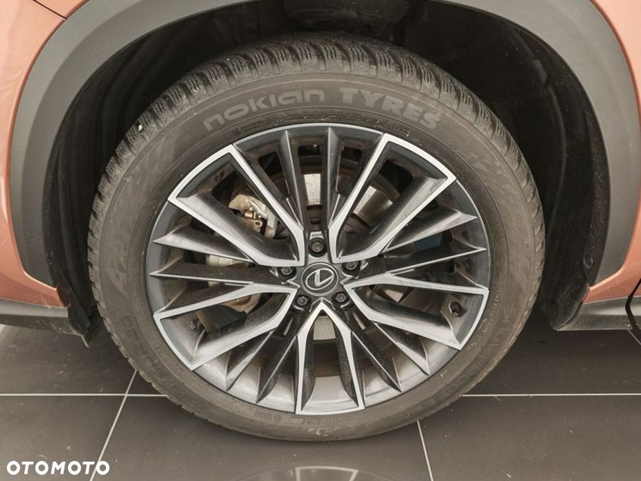 Lexus NX 350h Omotenashi AWD - 17