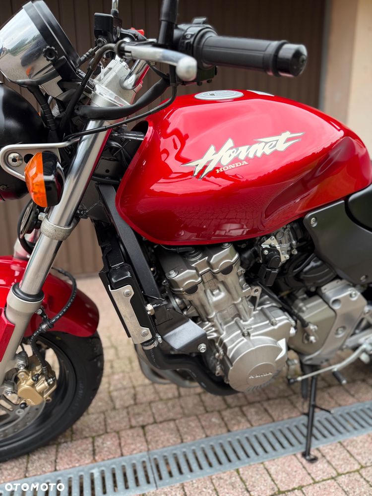Honda Hornet - 20