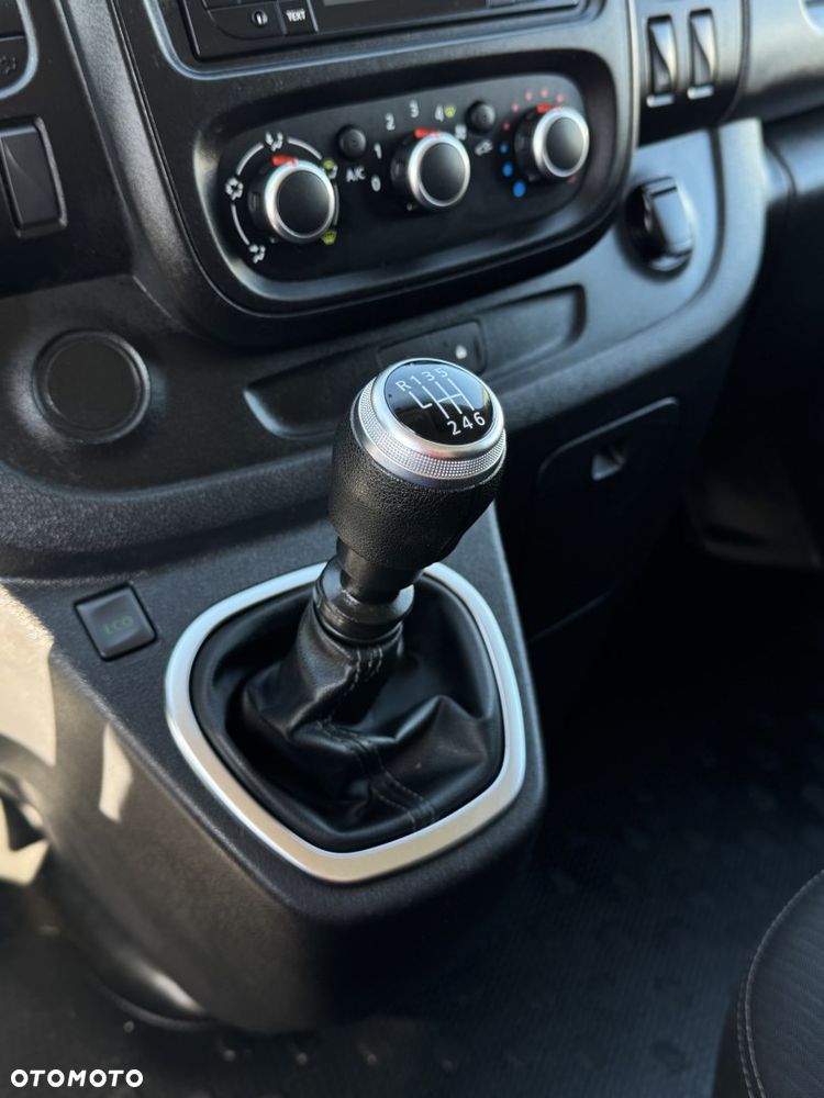 Renault TRAFIC - 28