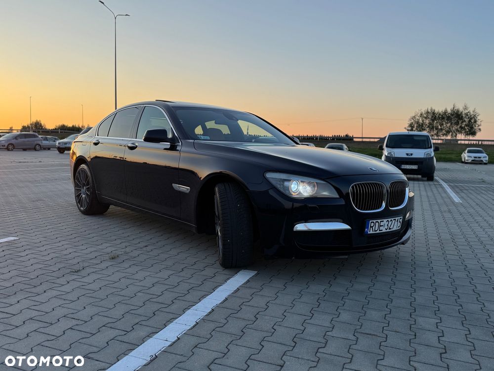 BMW Seria 7 740d - 2