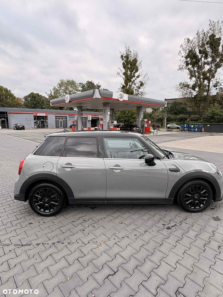 MINI Cooper Standard - 4