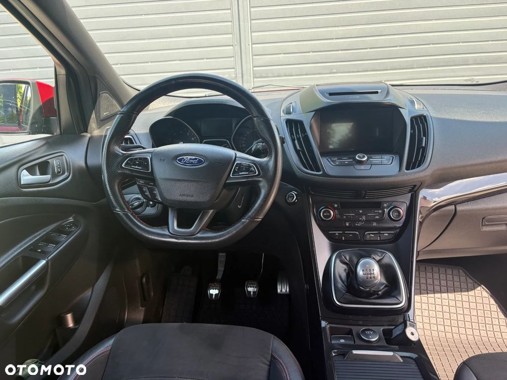 Ford Kuga - 11