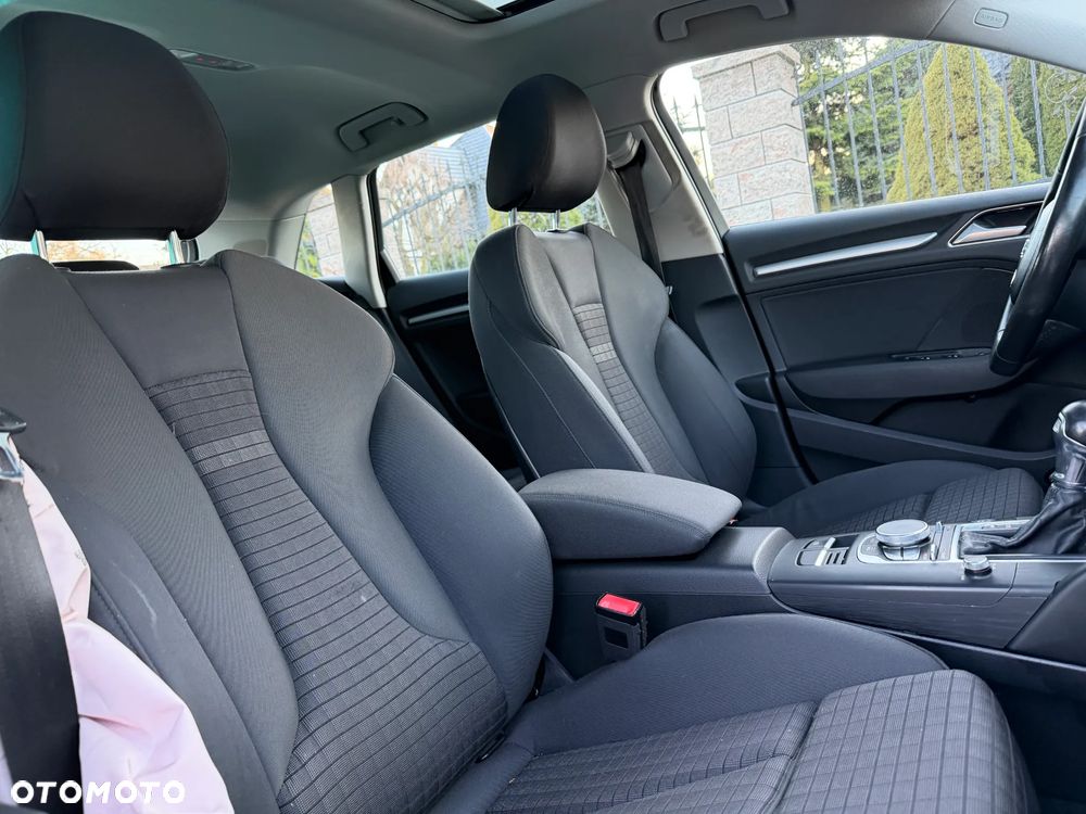 Volkswagen Golf 1.4 GTE Plug-In-Hybrid DSG - 4