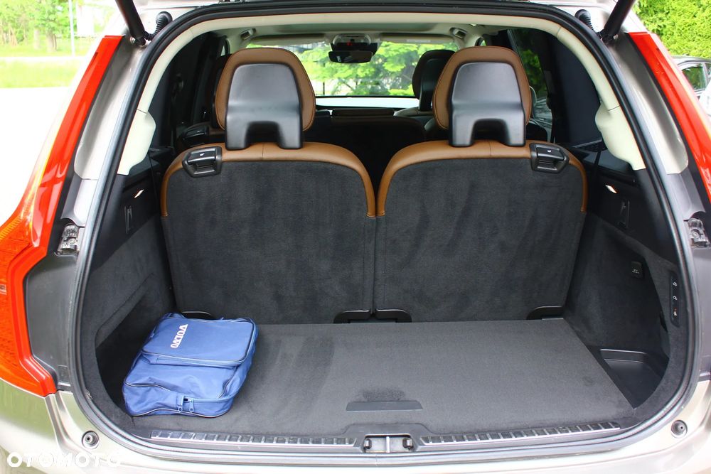 Volvo XC 90 B5 D AWD Momentum Pro 7os - 36