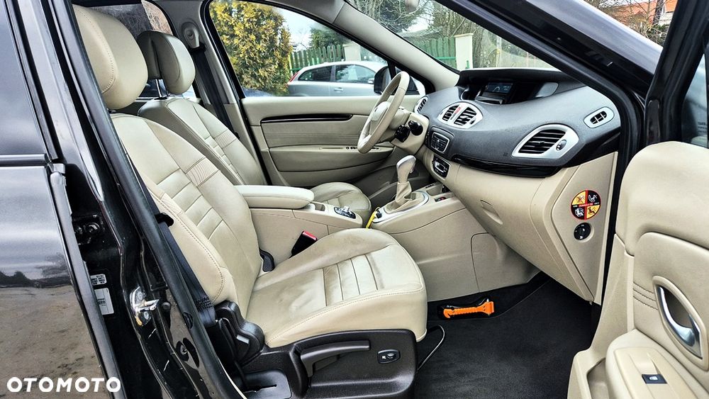 Renault Grand Scenic 2.0 16V 140 CVT Bose Edition - 39