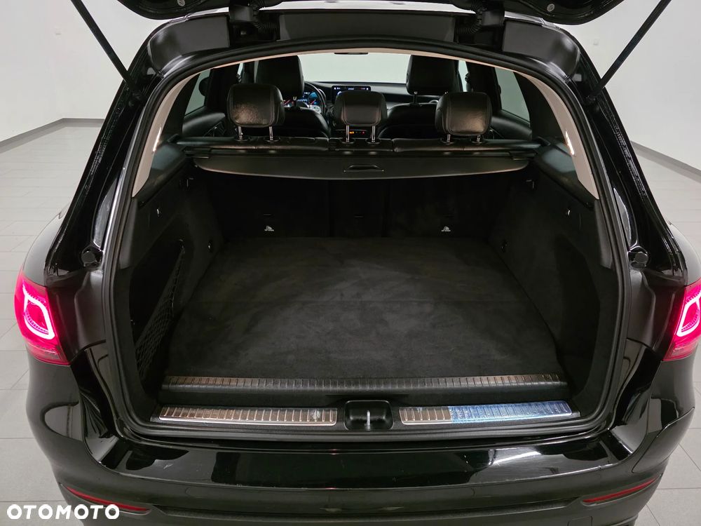 Mercedes-Benz GLC 300 de 4Matic 9G-TRONIC AMG Line Plus - 40