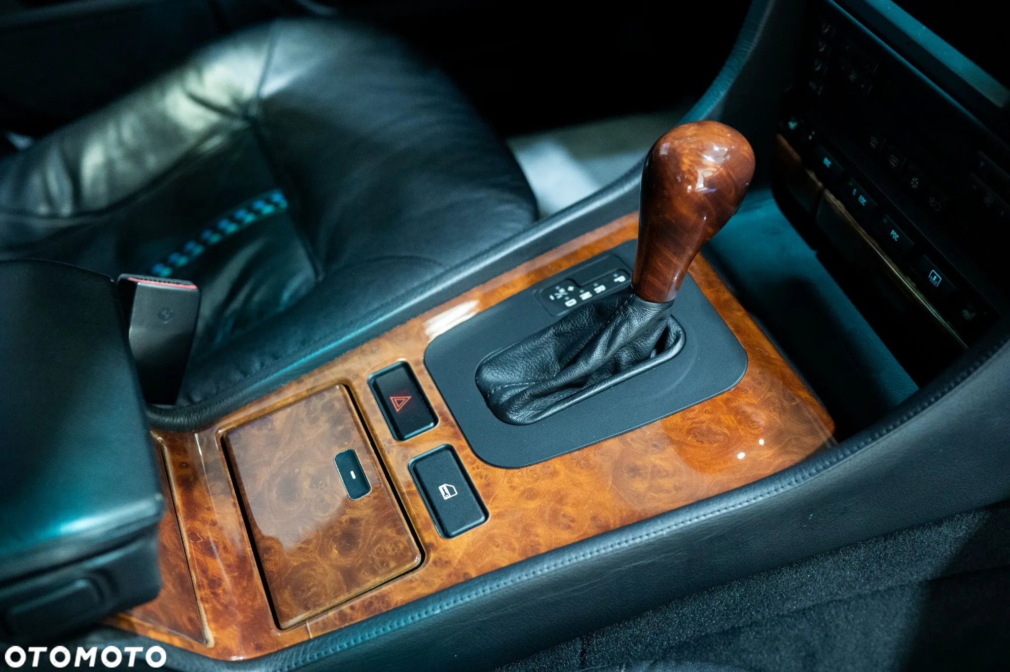 BMW Seria 7 750Li - 24