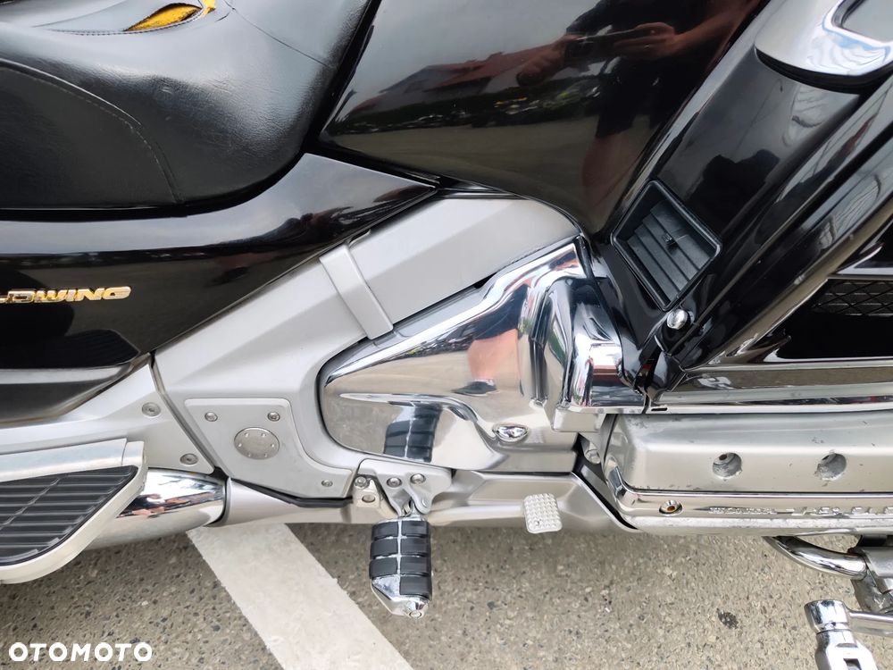Honda GL - 24