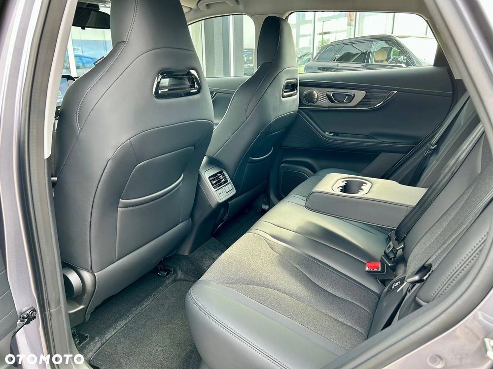 Omoda 5 1.6 T-GDI Essential DCT - 12