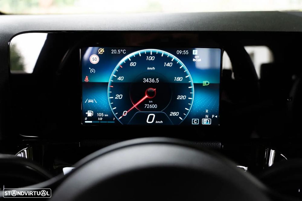 Mercedes-Benz GLA 180 7G-DCT Style - 16