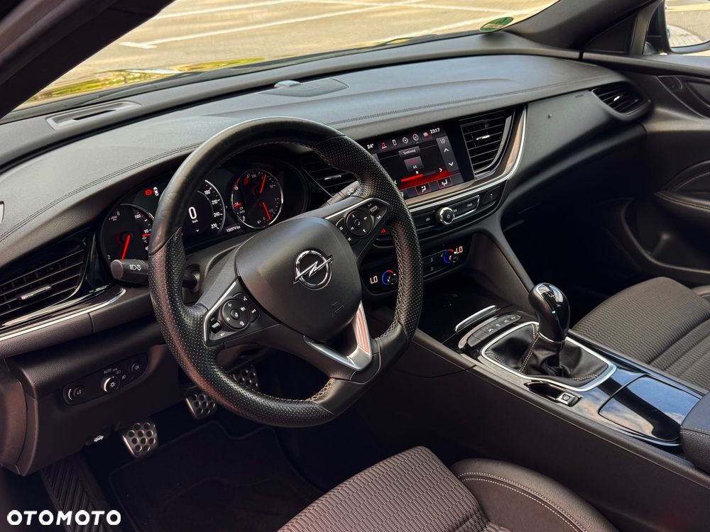 Opel Insignia 1.5 T GPF Innovation S&S - 36