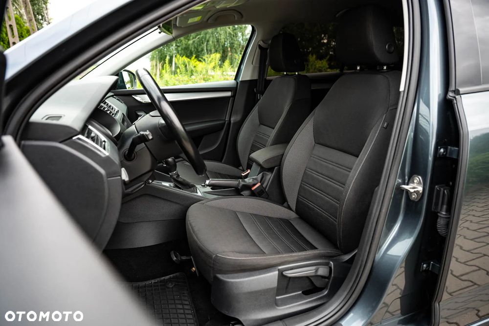 Skoda Octavia 2.0 TDI Clever DSG - 12