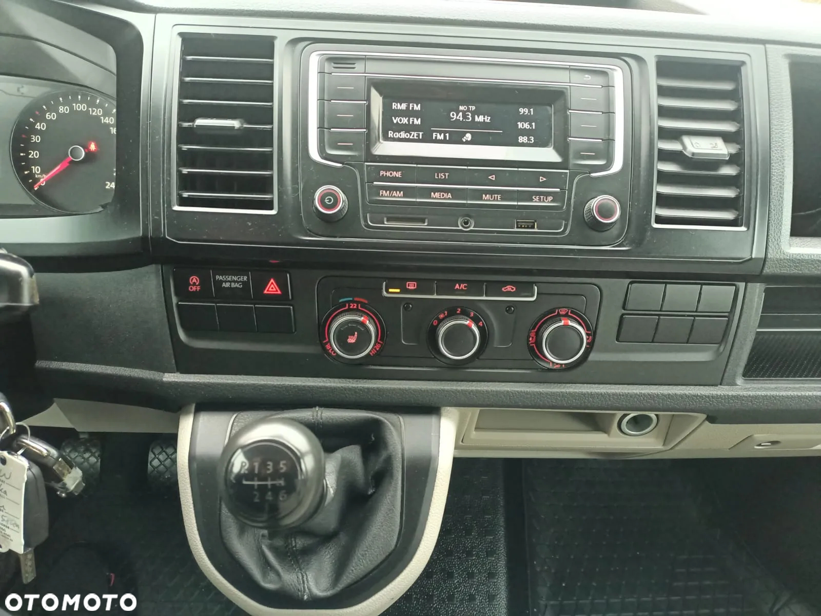 Volkswagen Transporter T6 - 12