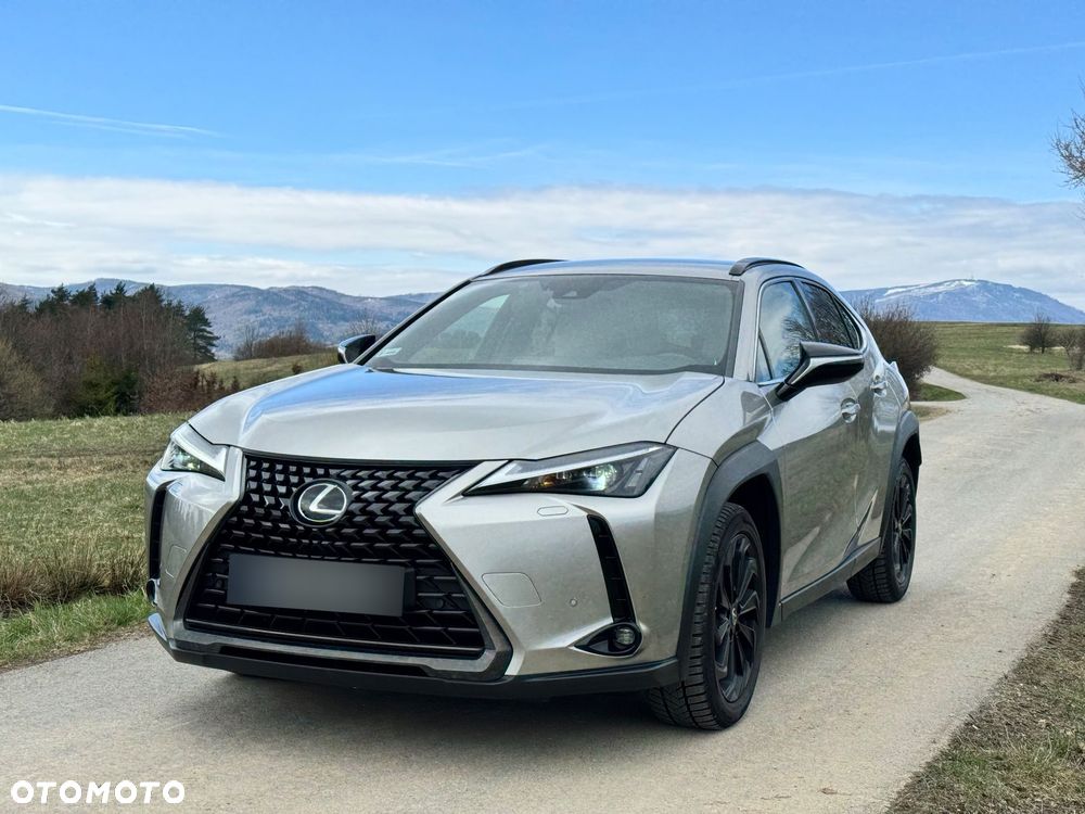 Lexus UX - 3