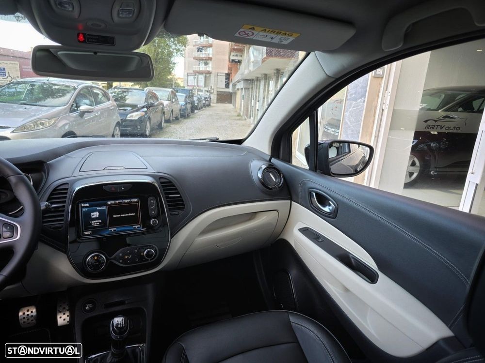 Renault Captur 1.5 dCi Initiale Paris - 18