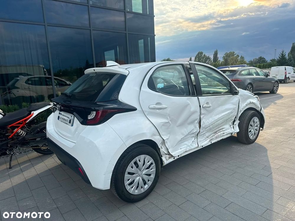 Toyota Yaris 2022 photo 4