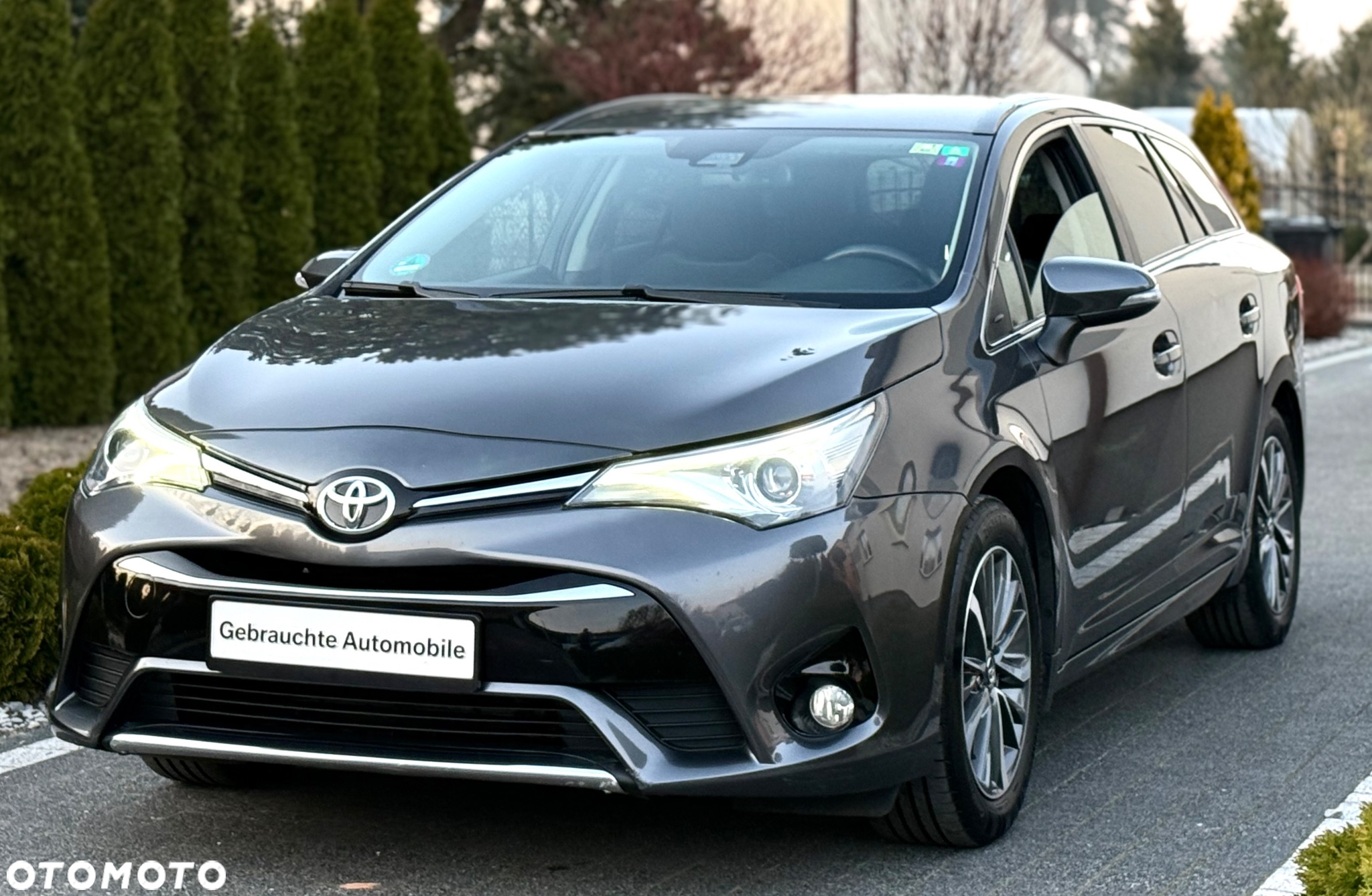 Toyota Avensis Touring Sports 1.8 Edition S+ - 20