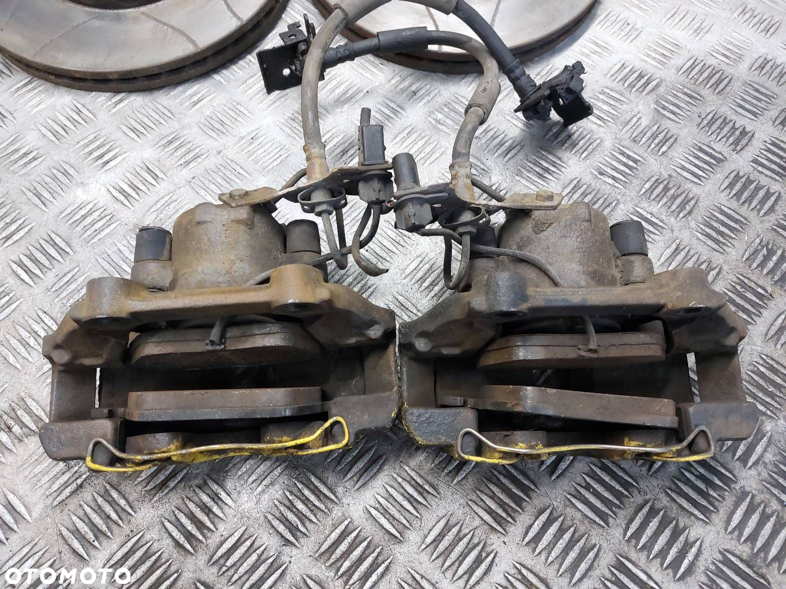 TARCZE HAMULCOWE PRZÓD + KLOCKI + ZACISKI AUDI A6 C5 2.4 V6 - 3