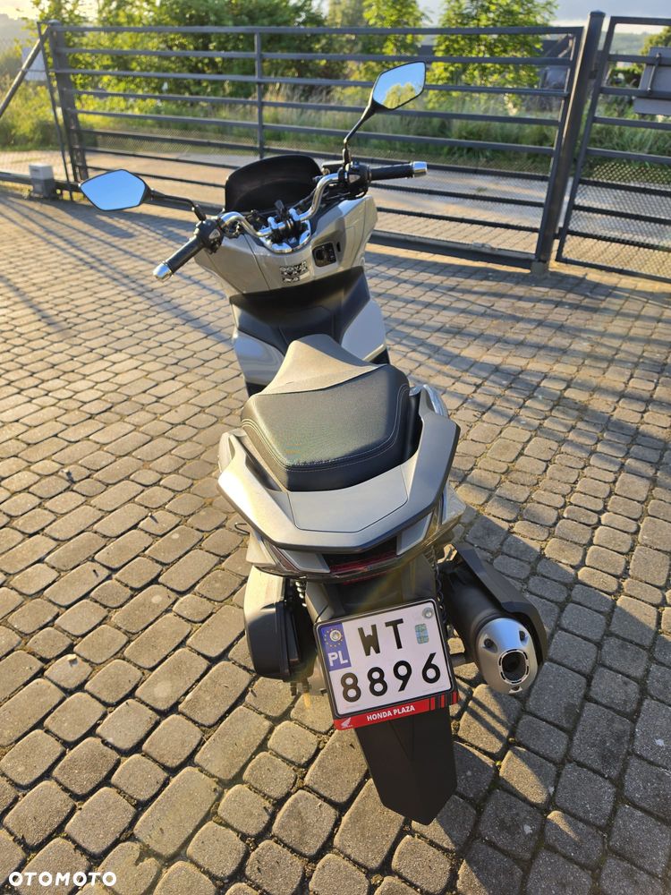 Honda PCX - 9