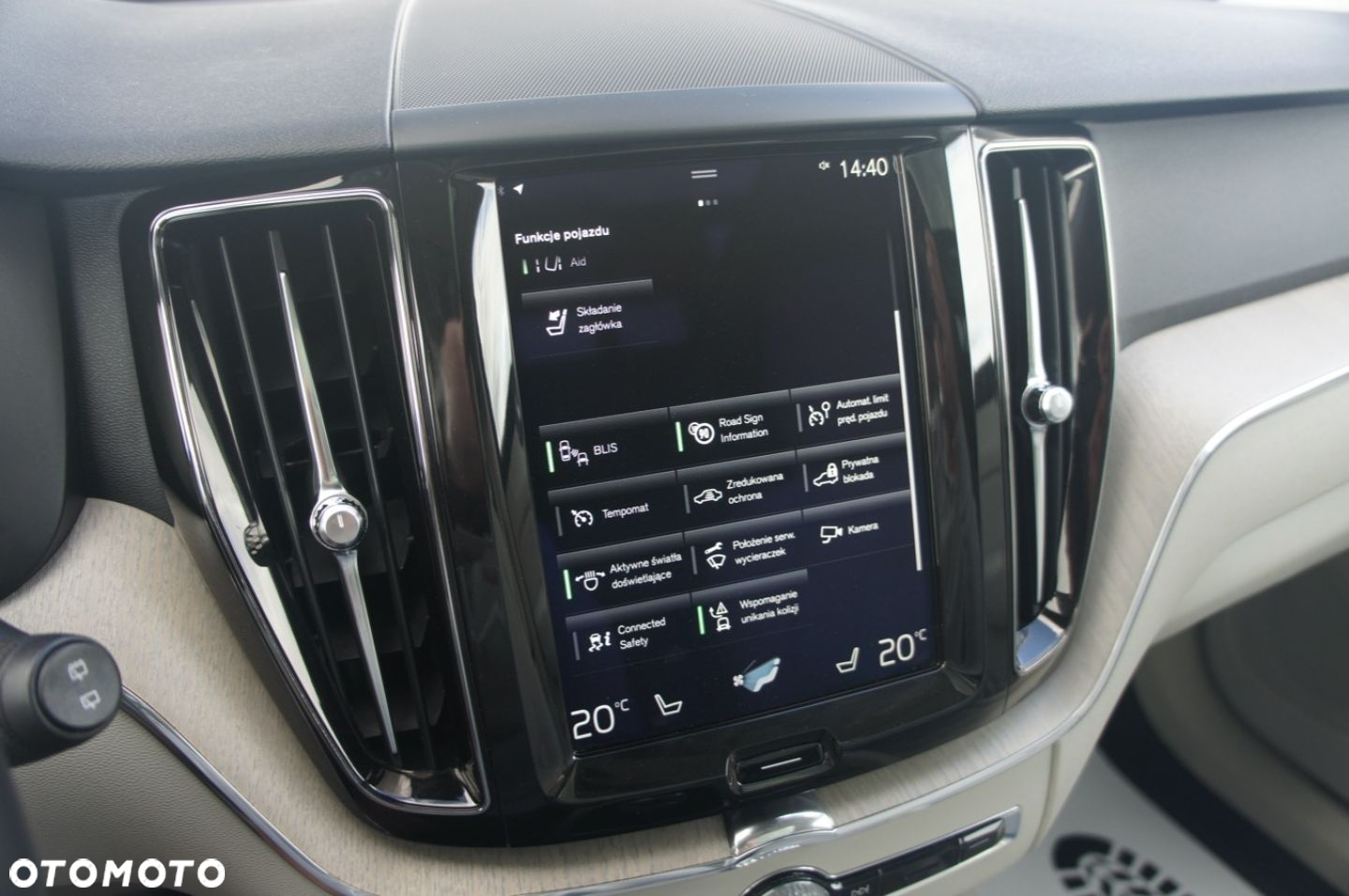 Volvo XC 60 - 24