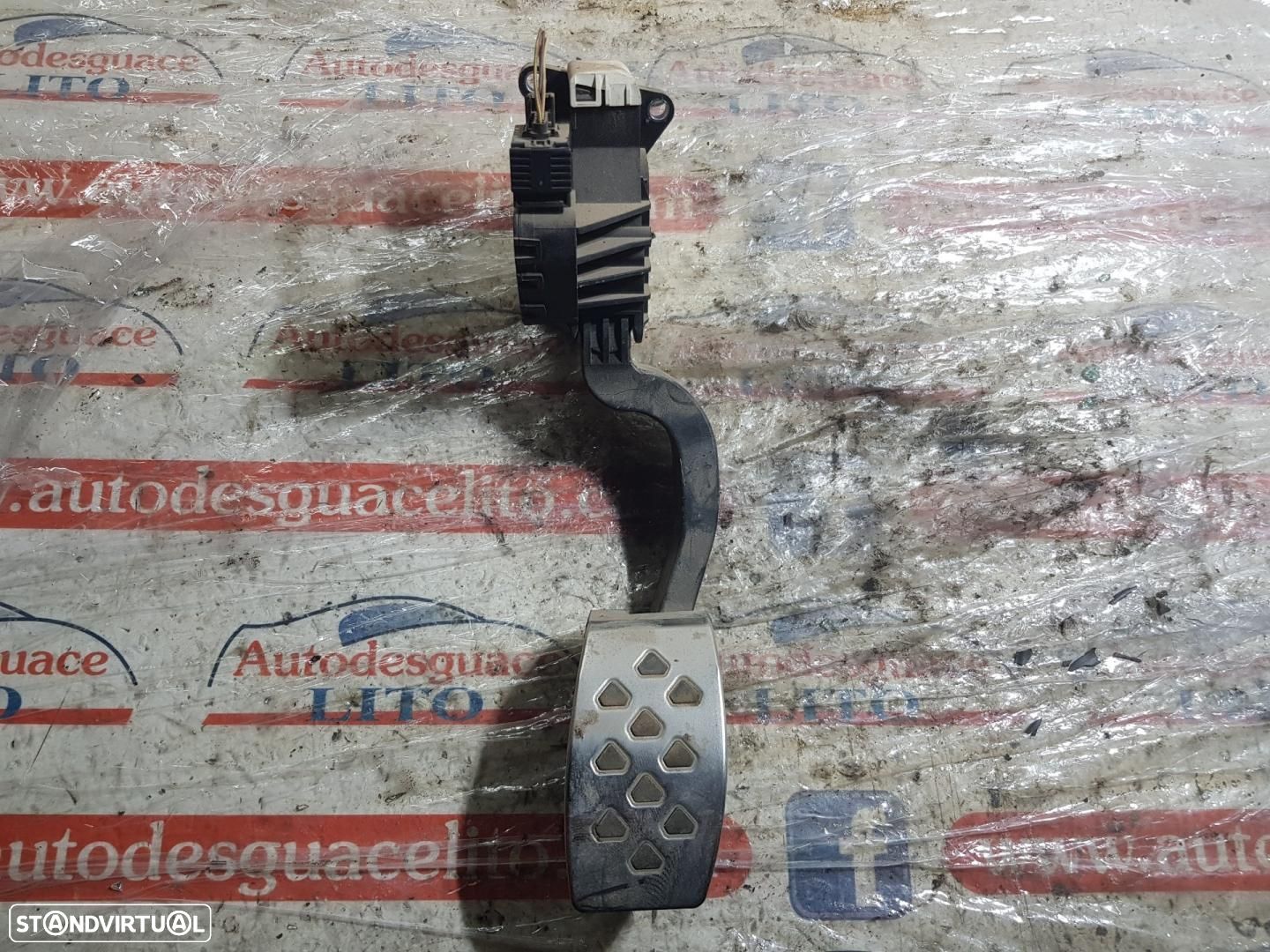 PEDAL DO ACELERADOR OPEL CORSA D - 1