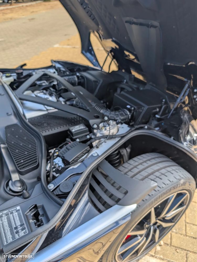 Aston Martin DB11 Coupé V8 Auto - 12