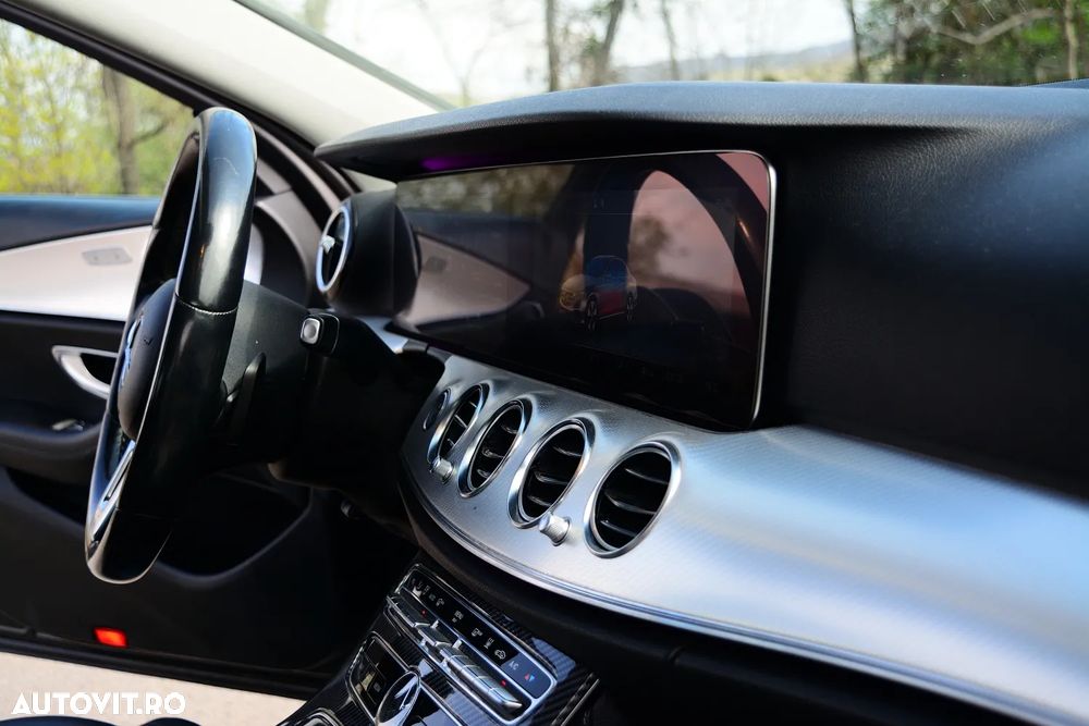 Mercedes-Benz E 300 de 9G-TRONIC - 5