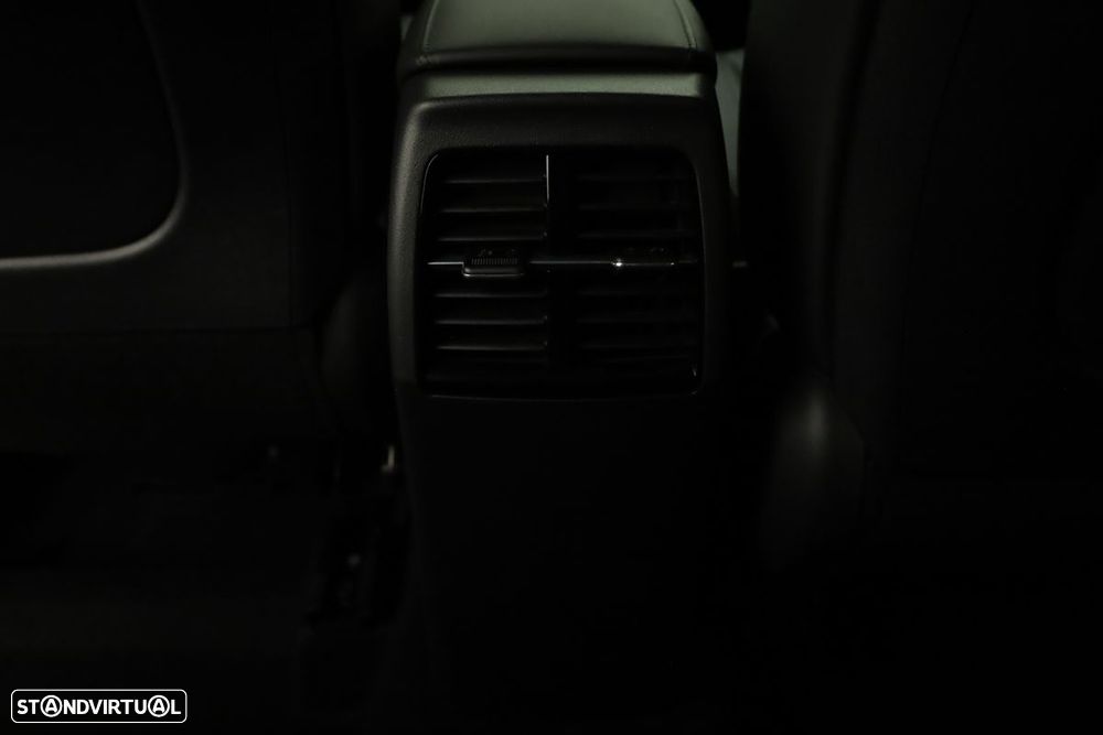 Kia Niro 1.6 GDi HEV Tech - 23