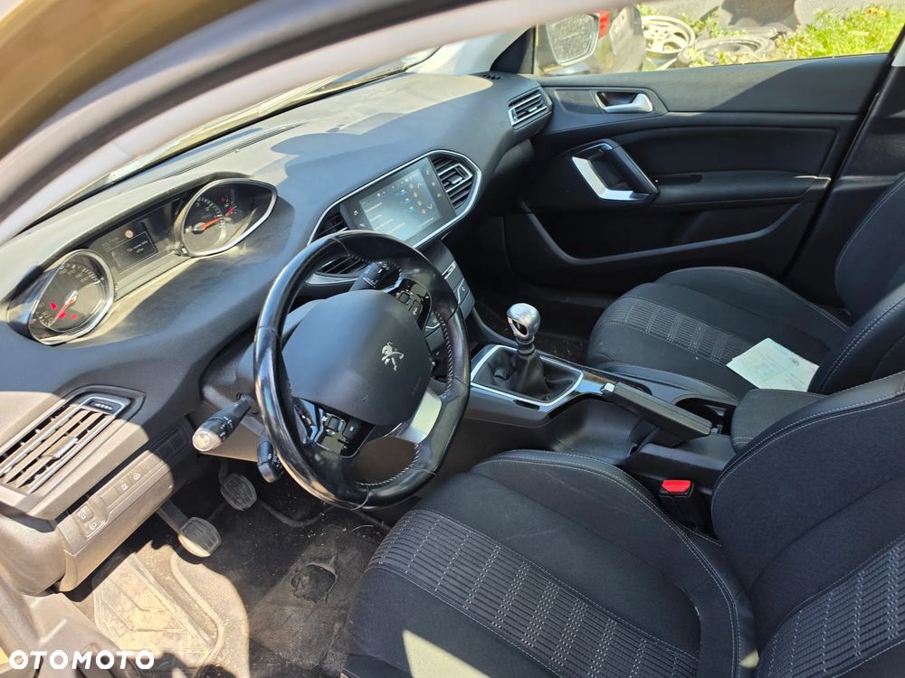 Peugeot 308 PureTech 130 GPF Black Edition - 7