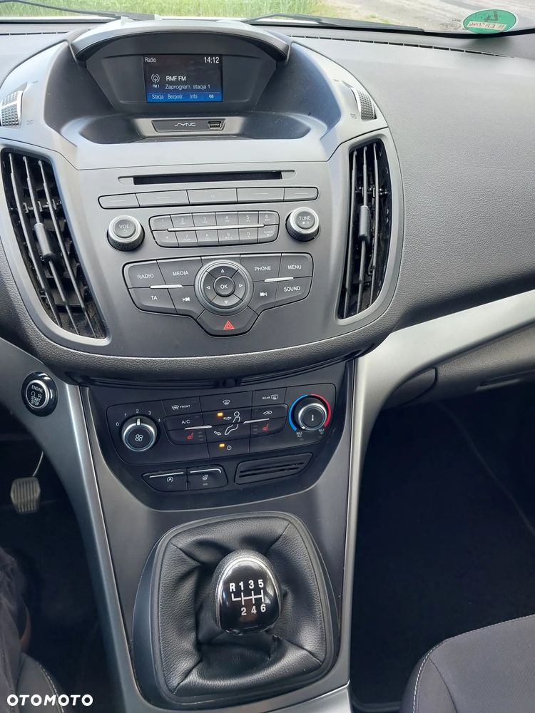 Ford Kuga 1.5 EcoBoost 2x4 Trend - 13