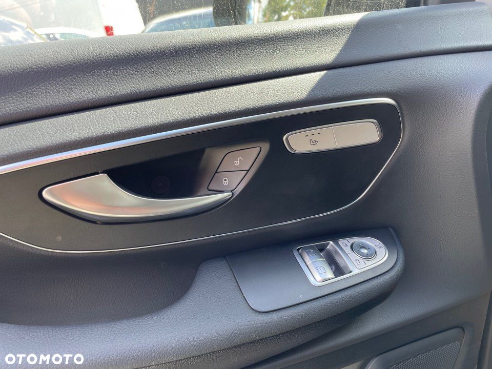 Mercedes-Benz Klasa V - 5