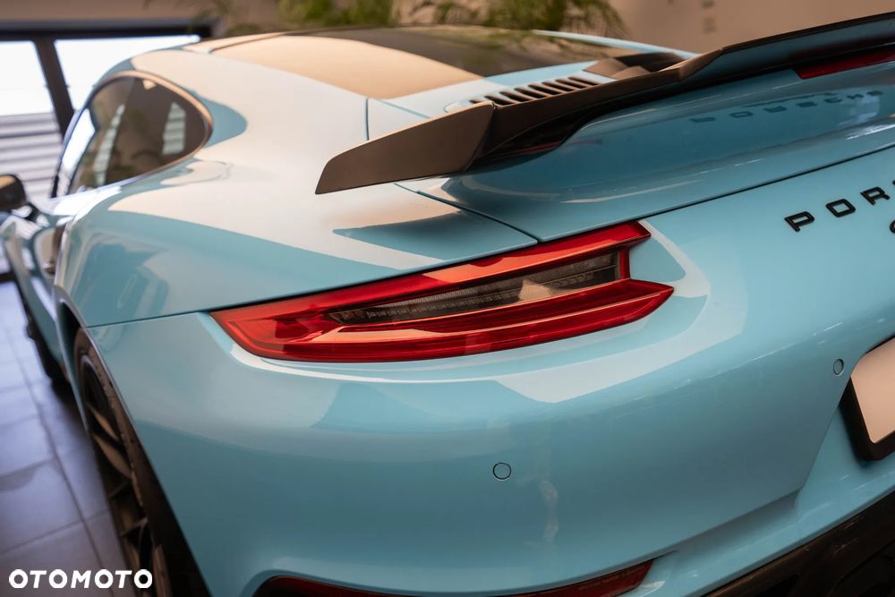 Porsche 911 - 10