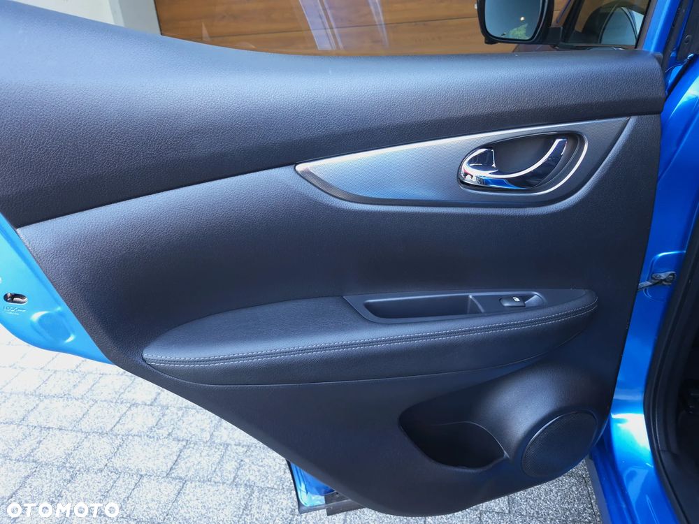 Nissan Qashqai 1.3 DIG-T N-Connecta - 26