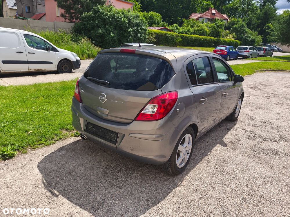 Opel Corsa 1.4 16V Color Edition - 12