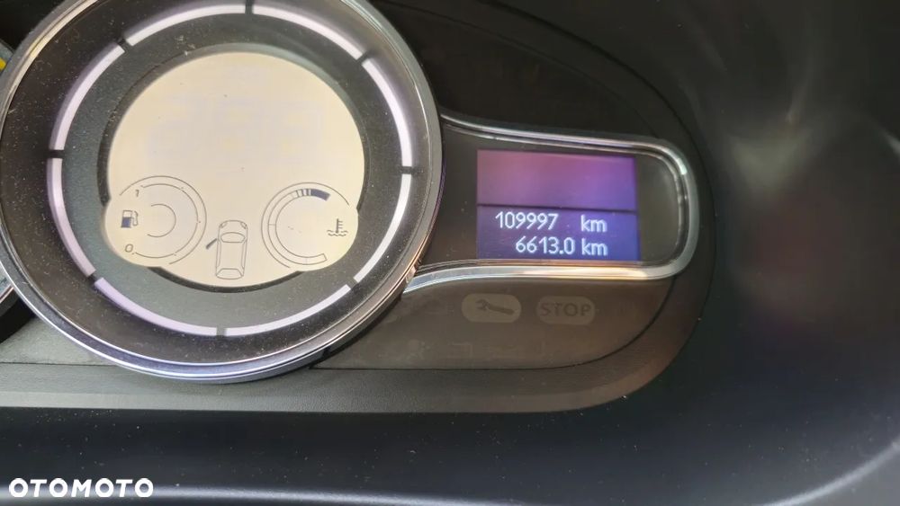 Renault Fluence 1.6 16V Color Edition - 3