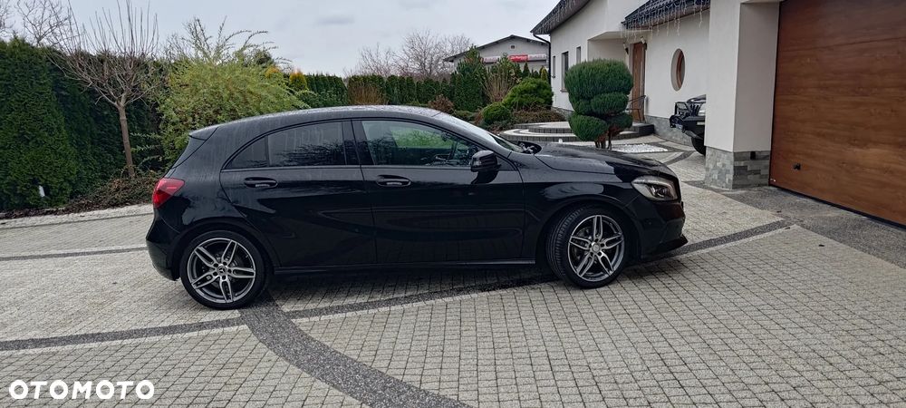 Mercedes-Benz Klasa A 180 7G-DCT - 8