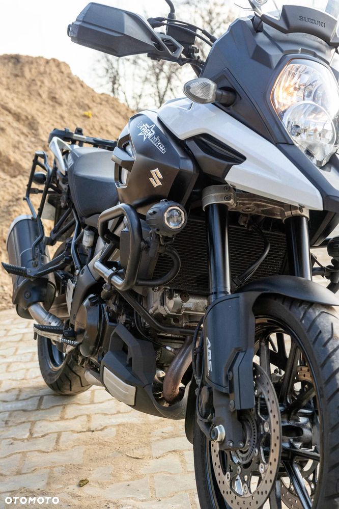 Suzuki DL - 12