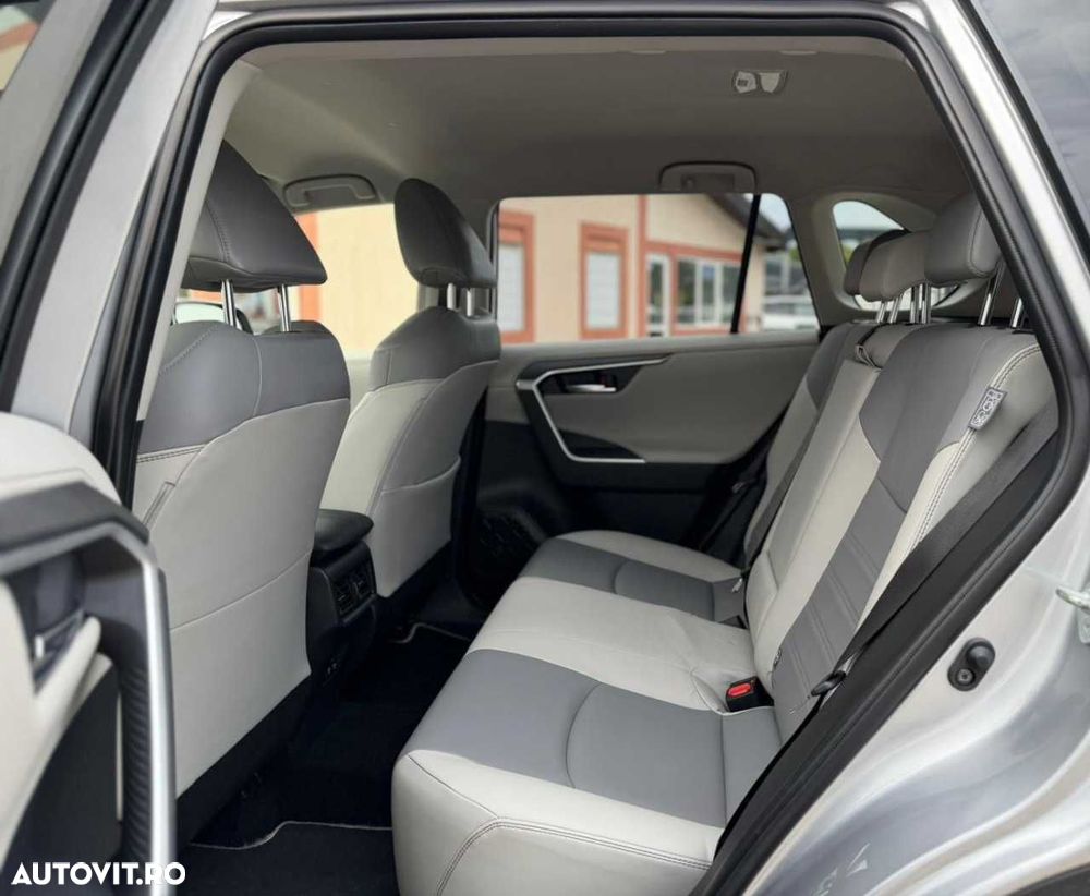 Toyota RAV4 - 19