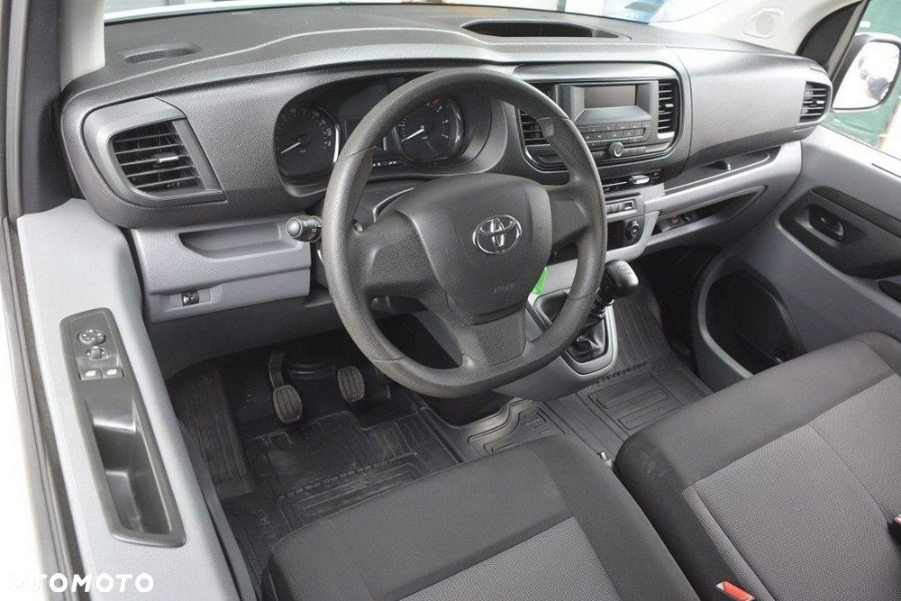 Toyota Proace Verso 1.5 D4-D Long Family - 11