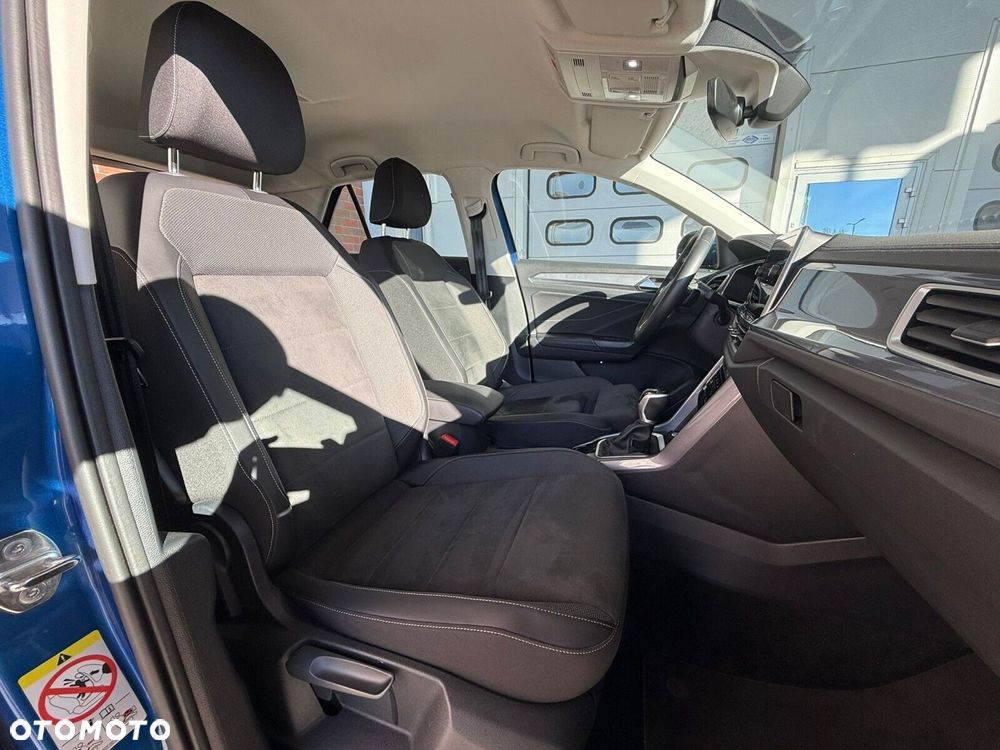 Volkswagen T-Roc - 12