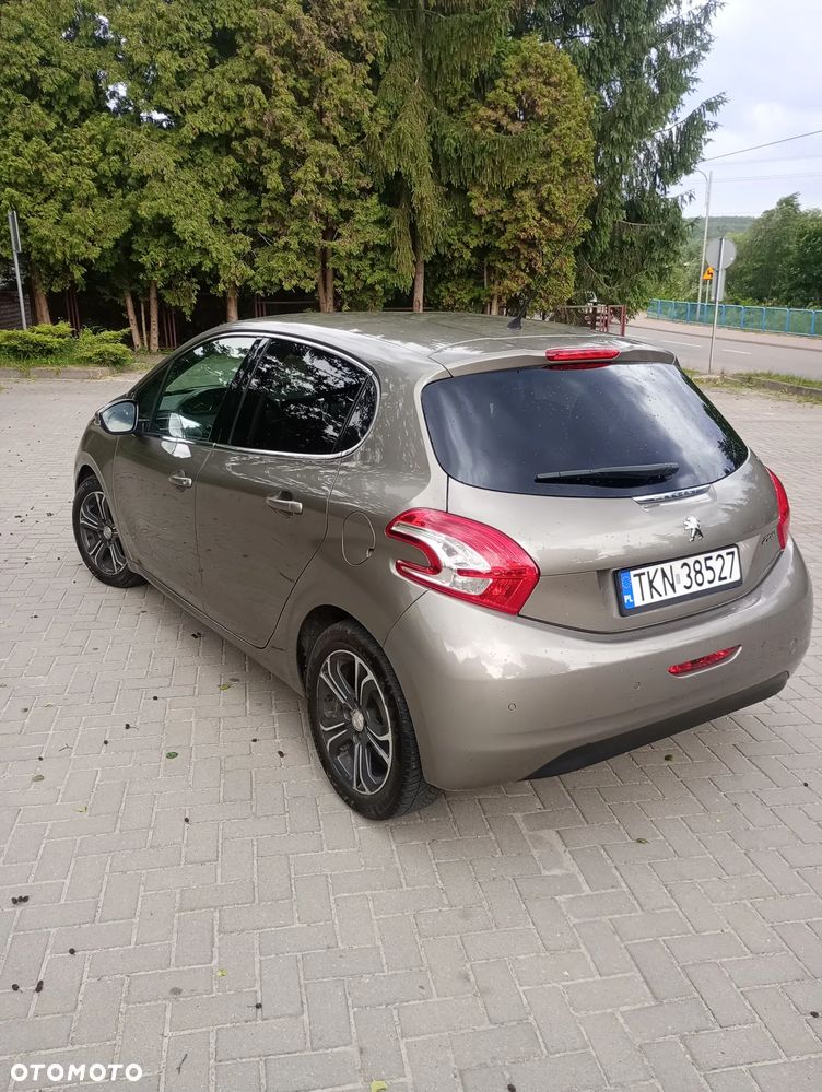 Peugeot 208 1.2 VTi Allure - 9