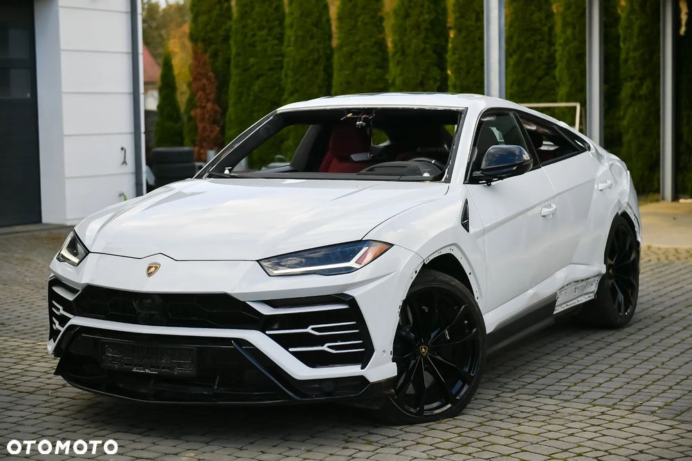 Lamborghini Urus Standard - 19